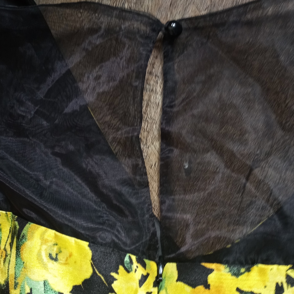 Danny & Nicole Black & Yellow Floral Dress Size 14 - Picture 5 of 6